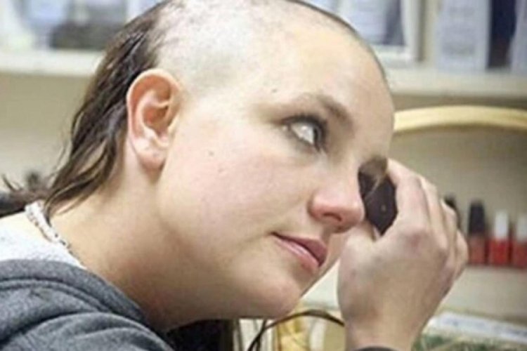 Britney Spears'ın sa&ccedil;larını neden kazıttığını ortaya &ccedil;ıktı