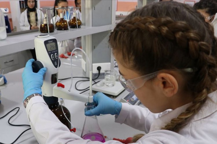 Meslek liseleri ekonomiye 10 ayda 217 milyon lira kazandırdı