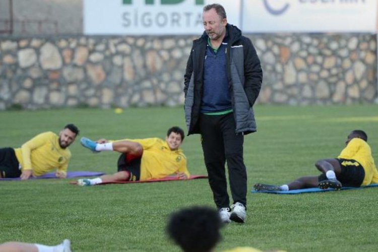 Sergen Yal&ccedil;ın'dan futbolculara uyarı!