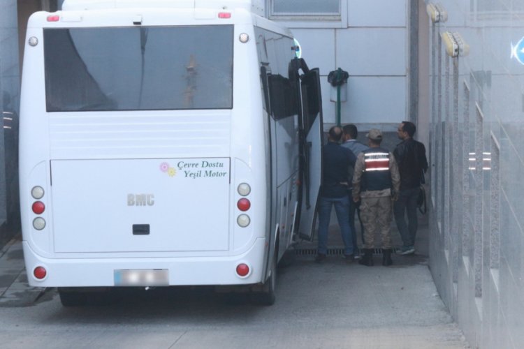 &Ouml;ld&uuml;r&uuml;len ter&ouml;ristlerle bağlantılı 5 ş&uuml;pheli adliyede
