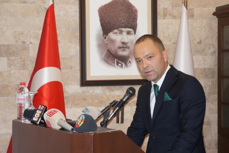 K&uuml;lt&uuml;rpark Tenis Kul&uuml;b&uuml;'nde ilk aday Şekercioğlu
