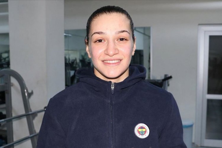 Milli boks&ouml;r Buse Naz 'olimpiyat elemeleri' hazırlıklarına başladı