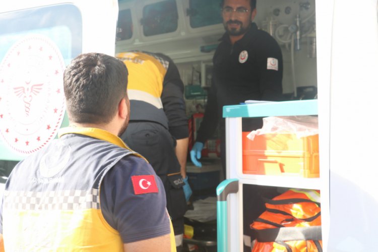 5 &ouml;ğrenci zehirlenme ş&uuml;phesiyle hastaneye kaldırıldı