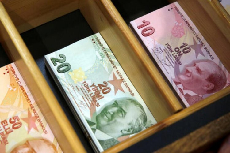 Hazine 2,3 milyar lira bor&ccedil;landı