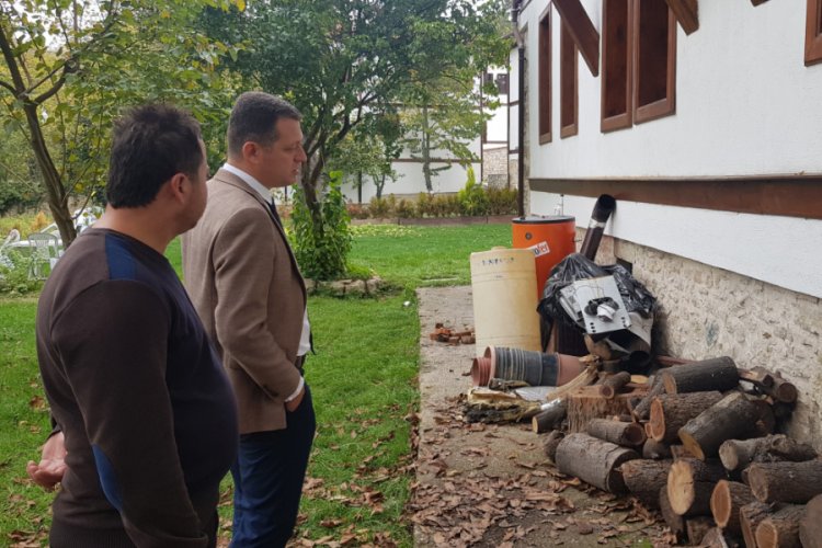 &Ccedil;inli turistler karbonmonoksitten zehirlendi