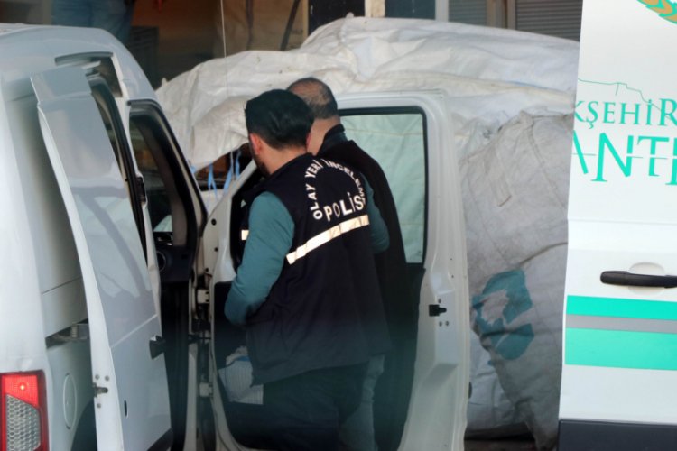 &Ccedil;ikolata fabrikasında makineye sıkışan iş&ccedil;i &ouml;ld&uuml;
