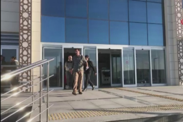 &Ccedil;anakkale'de bot ile motorunu &ccedil;alan zanlılar tutuklandı
