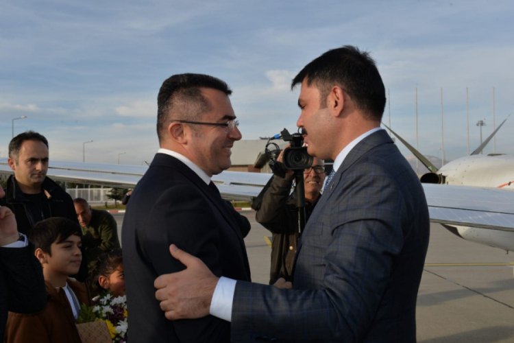 &Ccedil;evre ve Şehircilik Bakanı Kurum: "Tarihi eserlerimizi g&uuml;n y&uuml;z&uuml;ne &ccedil;ıkaracağız"