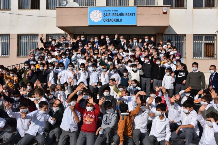 L&ouml;semili Birg&uuml;l i&ccedil;in t&uuml;m &ouml;ğrenciler maske taktı