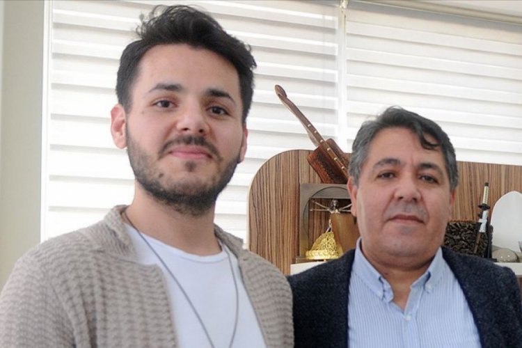Opera &ouml;ğrencisi sesini kaybetmeyi g&ouml;ze alarak babasına karaciğerini verdi