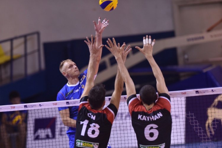 Bursa İneg&ouml;l Belediyespor evinde farkı mağlup oldu