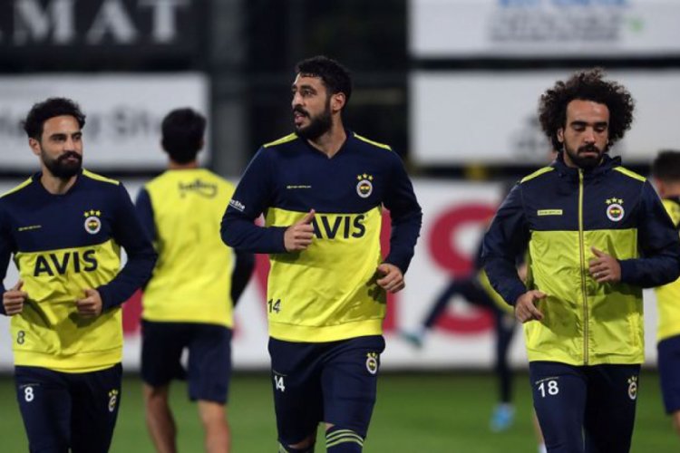 Fenerbah&ccedil;e'de Kasımpaşa mesaisi s&uuml;r&uuml;yor