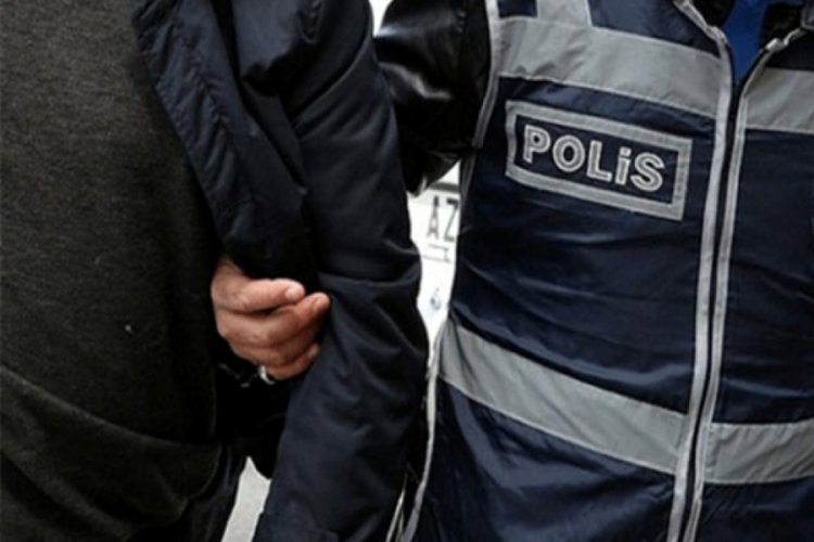 Derbide uygunsuz hareketlerde bulunan taraftar g&ouml;zaltına alındı