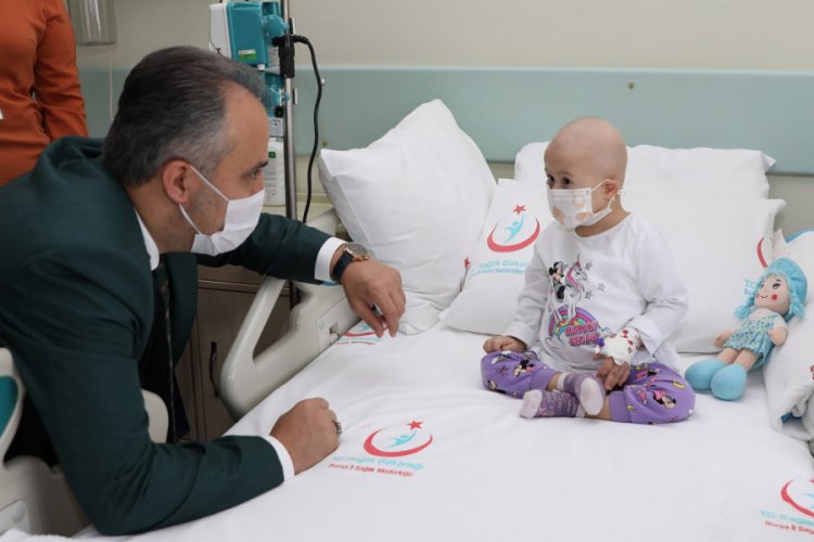 Bursa B&uuml;y&uuml;kşehir Belediye Başkanı Aktaş, moral aşıladı