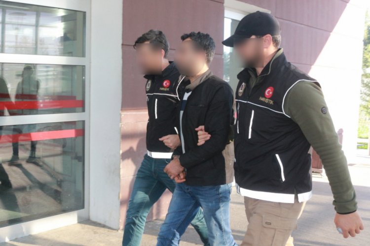 Uyuşturucu operasyonunda 2 g&ouml;zaltı