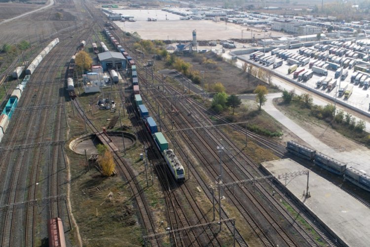 &Ccedil;in'den Avrupa'ya giden ilk y&uuml;k treni Kapıkule'de