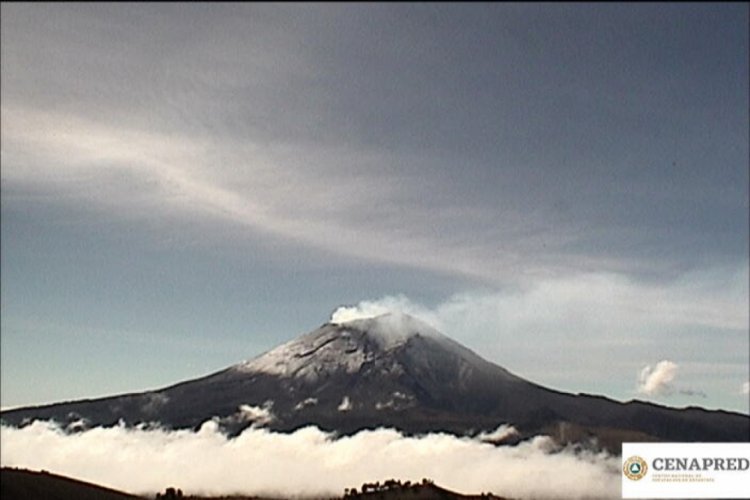 Popocat&eacute;petl yanardağında &uuml;&ccedil; patlama oldu