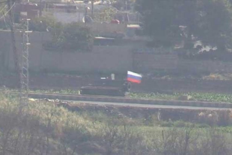 Rus birliklerinin Kamışlı'daki devriyeleri g&ouml;r&uuml;nt&uuml;lendi