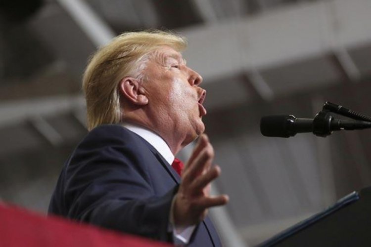 Trump ateş p&uuml;sk&uuml;rd&uuml;! Bu kez 'ezik' dedi