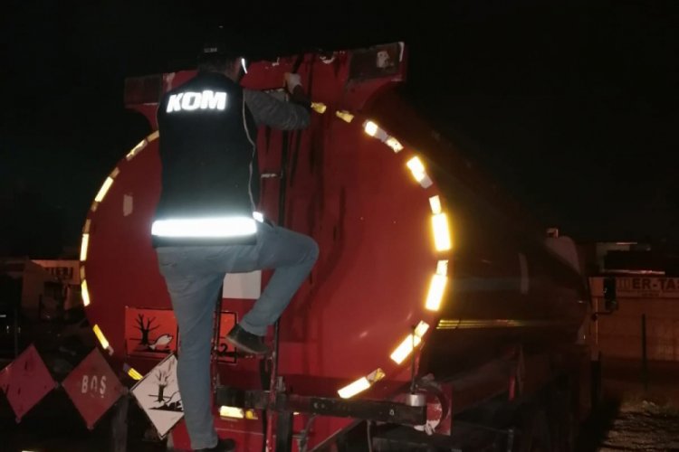 18 bin litre ka&ccedil;ak akaryakıt ele ge&ccedil;ildi