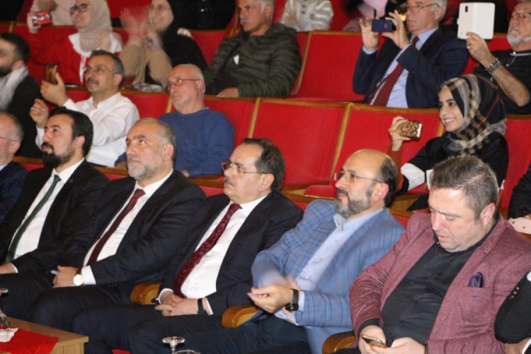 Filistinli gen&ccedil;lerden kardeşlik ezgileri