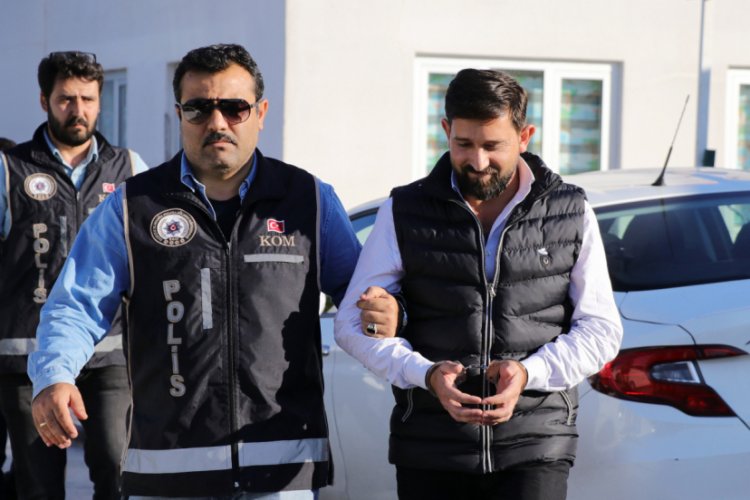 Sahte diploma yapan oğlunu ihbar etti