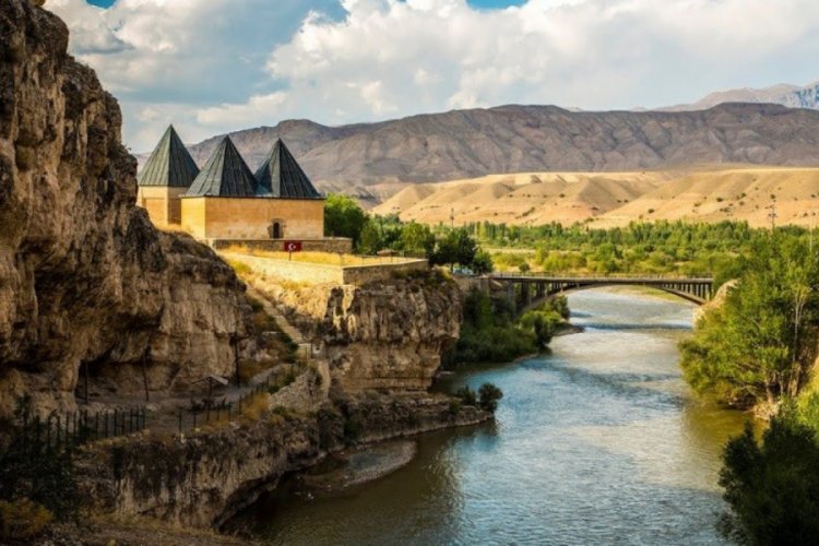 Doğu'da en sıcak yerleşim yeri Kemah oldu