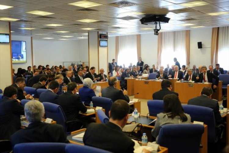AK Partili Uğur Aydemir: Bizim d&ouml;nemimizde yoksul kimse yok