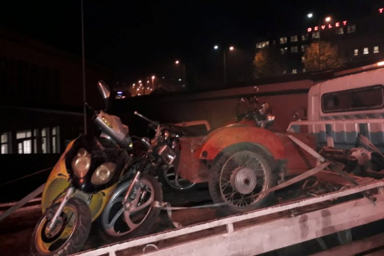 4 motosiklet &ccedil;alan hırsızlık ş&uuml;phelisi serbest kaldı