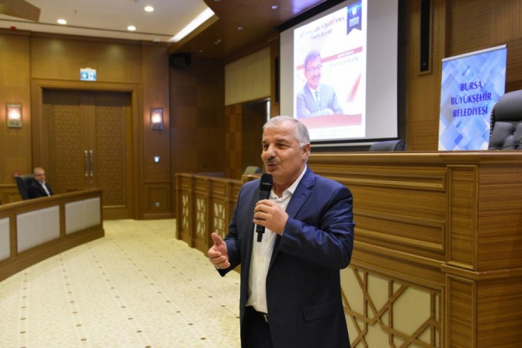 Hayati İnan&ccedil;, Bursa'da konferans verdi