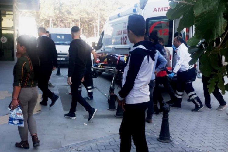 İnşaat iskelesinden d&uuml;şen iş&ccedil;i yaralandı