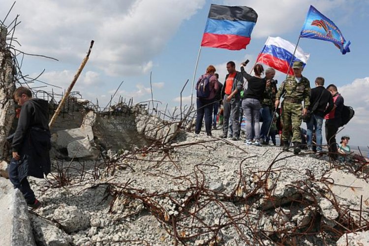 Ukrayna'nın doğusunda birlikler geri &ccedil;ekilmeye başlıyor