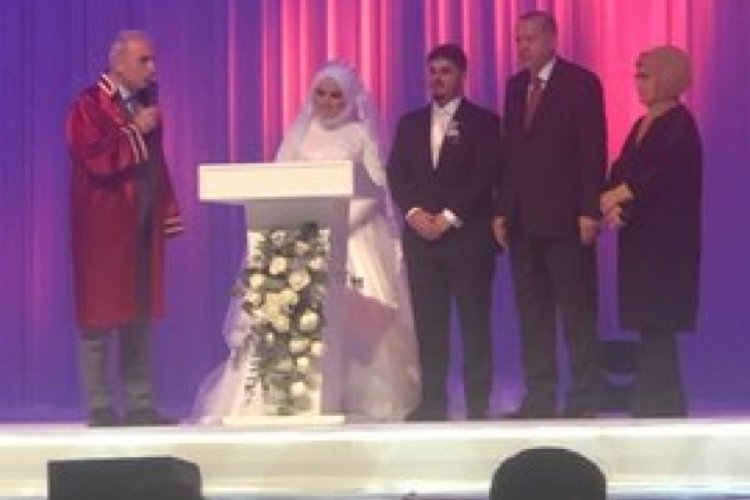 Cumhurbaşkanı Erdoğan, Mahir Ünal'ın kızının nikahına katıldı