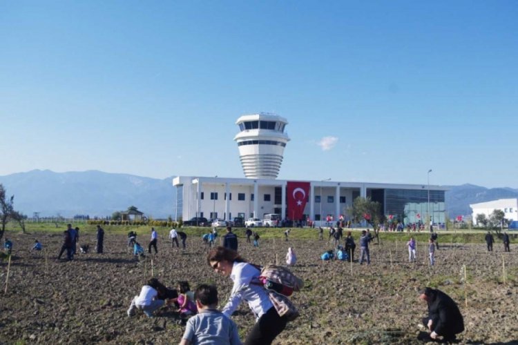 DHMİ, Türkiye'deki havalimanlarına 100 bin fidan dikecek