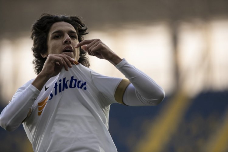 Emre Demir, Süper Lig'in en genç golcüsü oldu