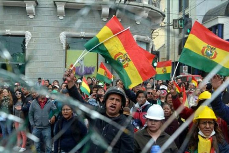 Bolivya'da ABD destekli darbe: Genelkurmay Başkanının istifasını istediği Devlet Başkanı Morales görevi bıraktı