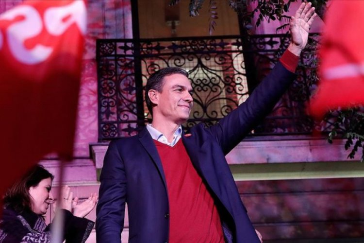 İspanya'da Sosyalist İş&ccedil;i Partisi birinci &ccedil;ıktı