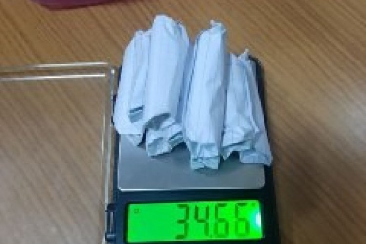 Ş&uuml;phe &uuml;zerine durdurulan şahıslarda uyuşturucu yakalandı