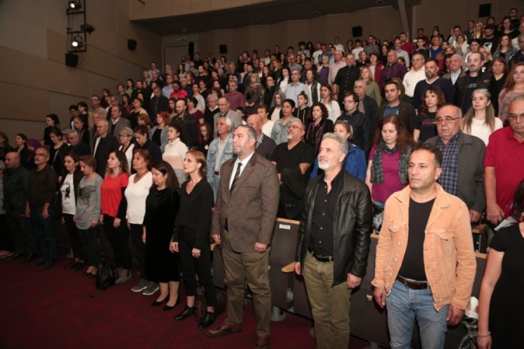 Atat&uuml;rk Bursa Nil&uuml;fer'de sevdiği t&uuml;rk&uuml;lerle anıldı