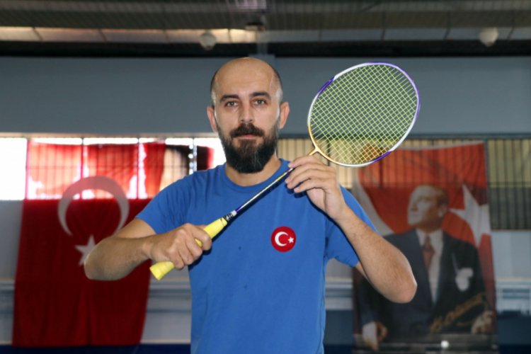 Engelli sporcu, Badminton Avrupa Şampiyonası'na hazırlanıyor