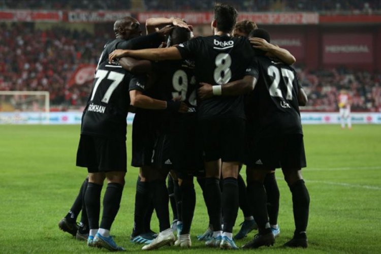 Beşiktaş 5 ma&ccedil;ta zirveye ortak oldu