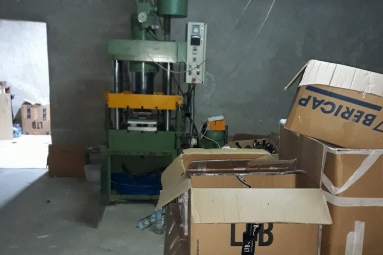 Arnavutk&ouml;y'de ka&ccedil;ak i&ccedil;ki operasyonu