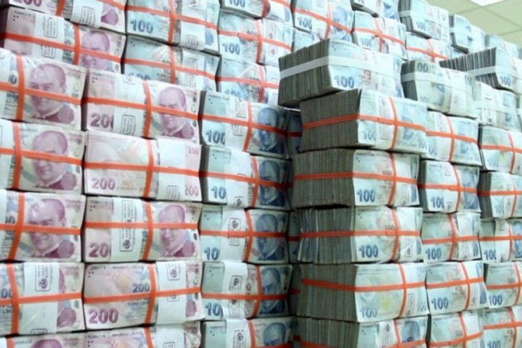 Hazine 9,8 milyar lira bor&ccedil;landı