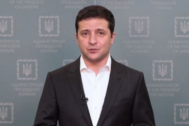 Zelenski: "Ukrayna'da yabancılara toprak satışı i&ccedil;in referanduma gidilecek"