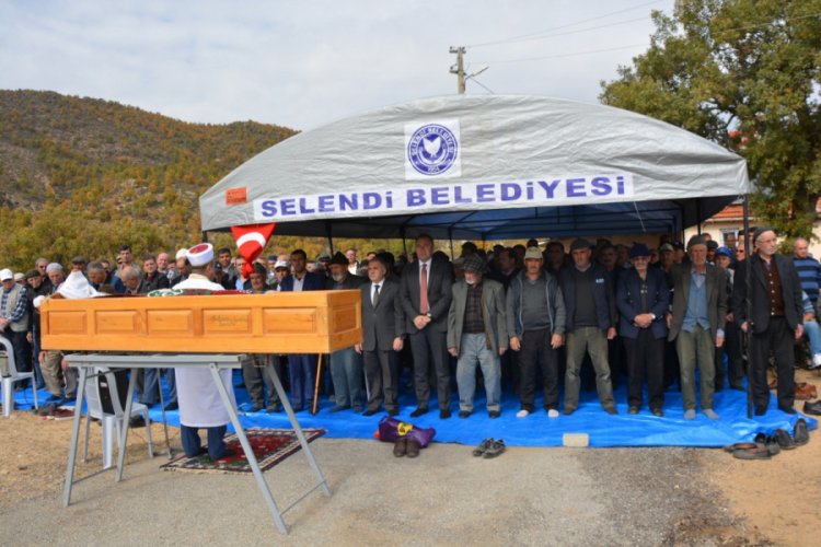 Manisa'da şehit annesi toprağa verildi