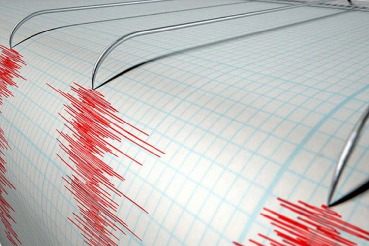 Endonezya'da 5,9 b&uuml;y&uuml;kl&uuml;ğ&uuml;nde deprem
