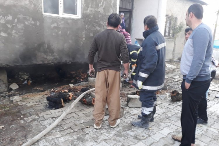 Y&uuml;ksekova'da korkutan yangın