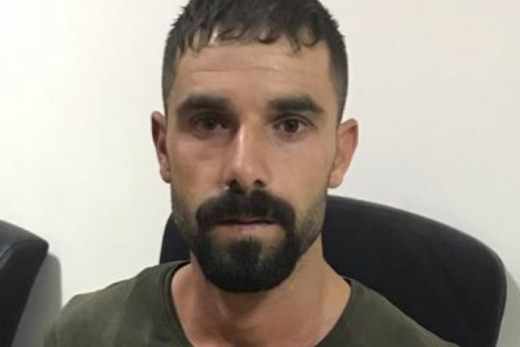 Otomobille &ccedil;arptığı 2 polisi yaralayan cezaevi firarisi yakalandı