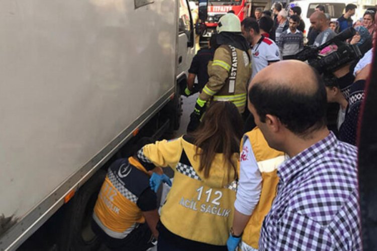 Kamyonetin altında kalan kadın hayatını kaybetti