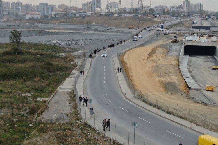 &Ouml;ğrencilerin tehlike dolu okul yolu